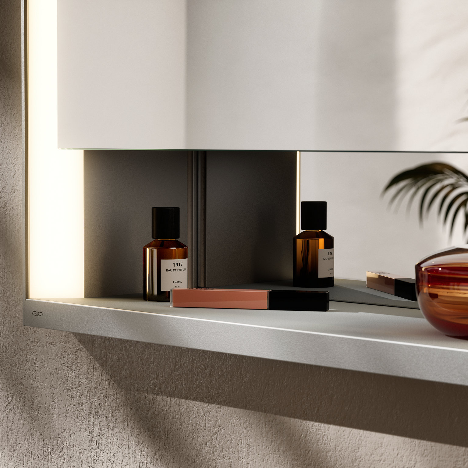 ROYAL LUMOS Spiegelschrank Detail warmes Licht