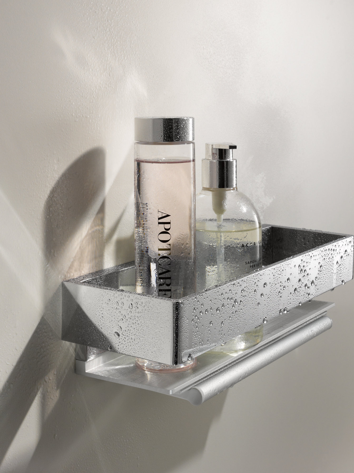Edition 11 shower basket with glass wiper and water drops