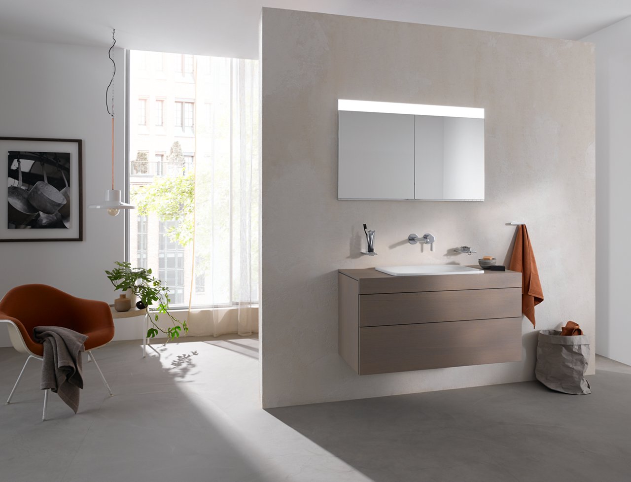 Washing area with illuminated EDITION 400 built-in mirror cabinet, single lever mixer and accessories 