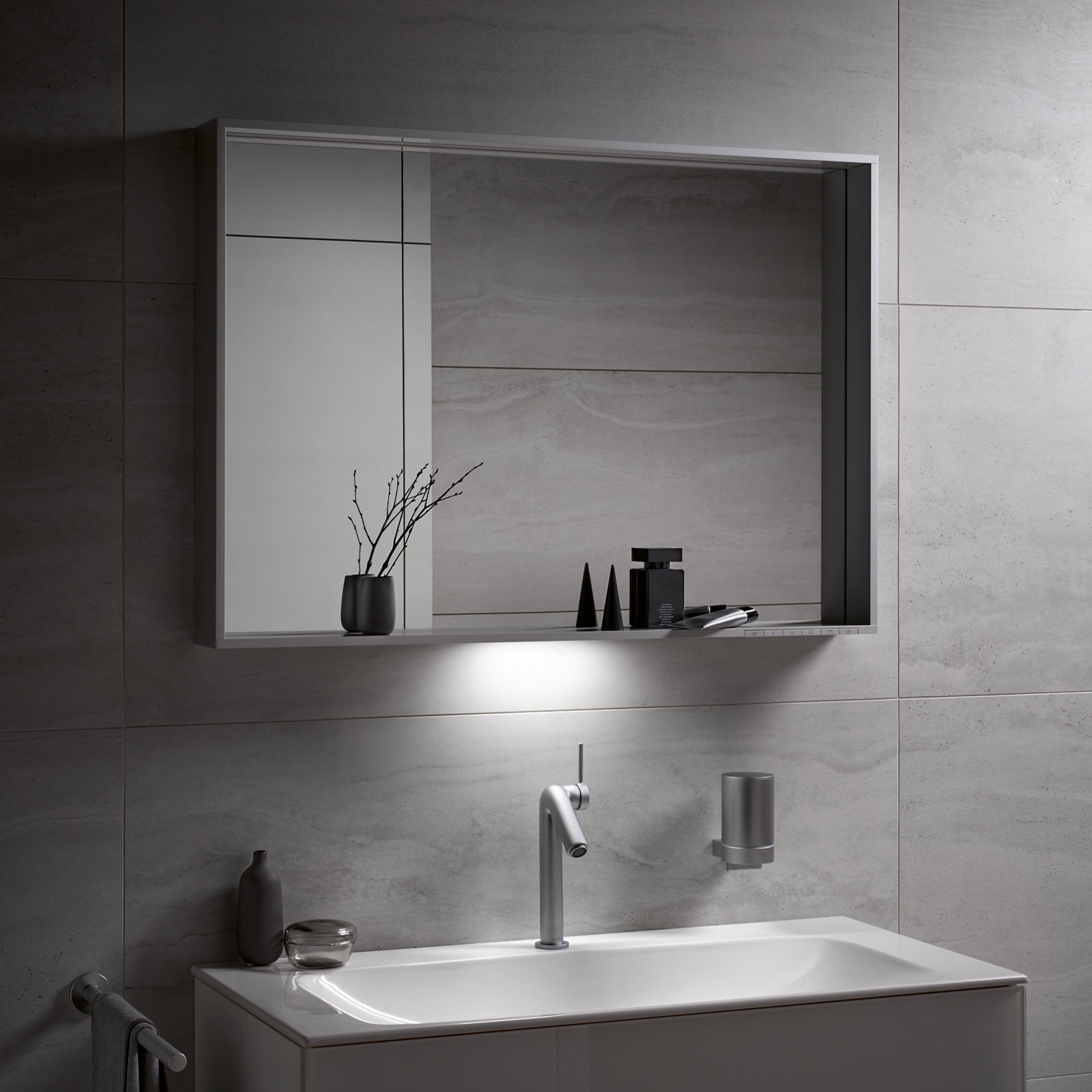 PNV X-Line Lichtspiegel mit Waschtischbeleuchtung und Plan Accessoires