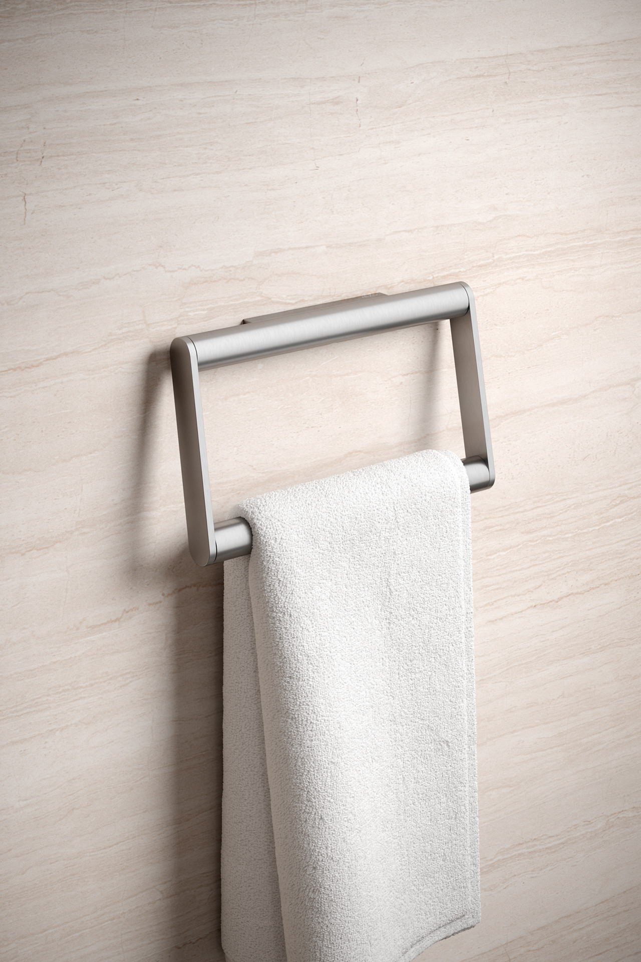 Handtuchring der Collection Plan in Edelstahl mit Handtuch