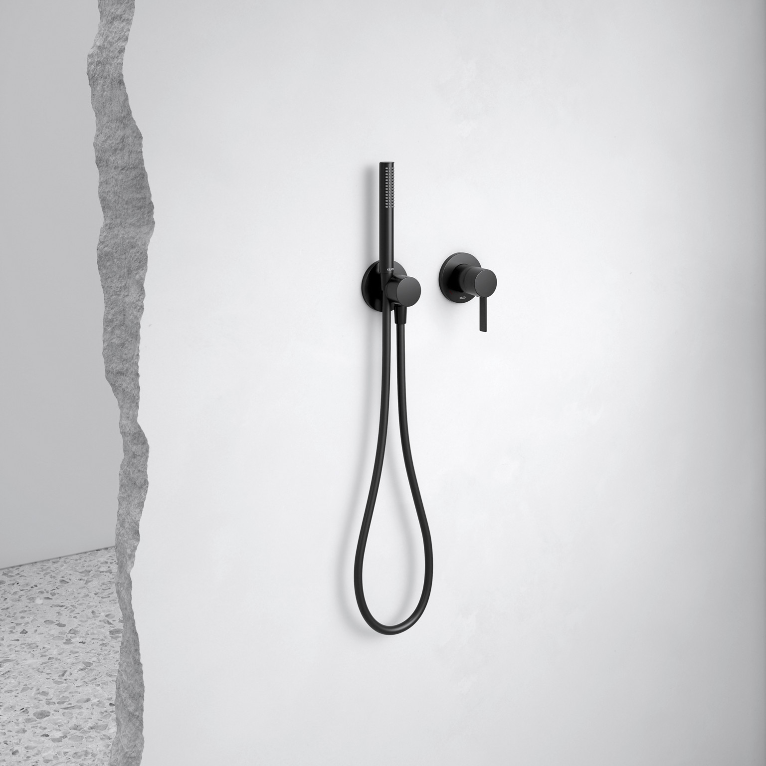 IXMO Einhebelmischer Set mit Schlauch und Stabhandbrause in schwarz