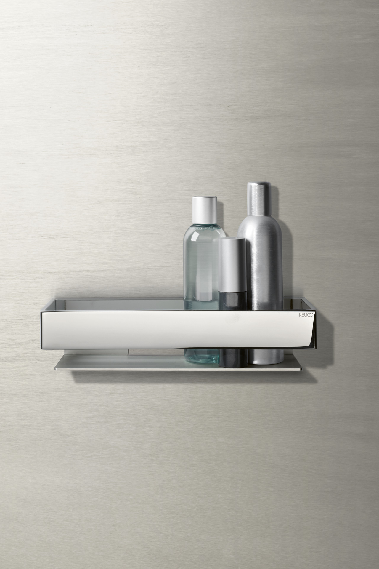 Duschkorb der Edition 11 in Aluminium silber-eloxiert, verchromt