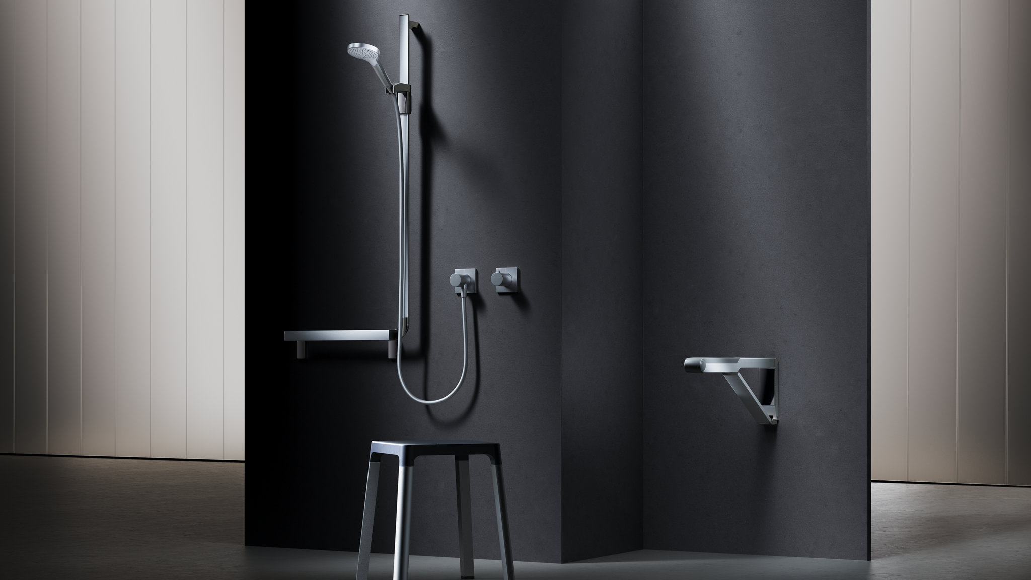 Collection Axess in der Dusche mit Duschhandlauf, Stützklappgriff,  IXMO Armaturen und Brausen sowie Hocker