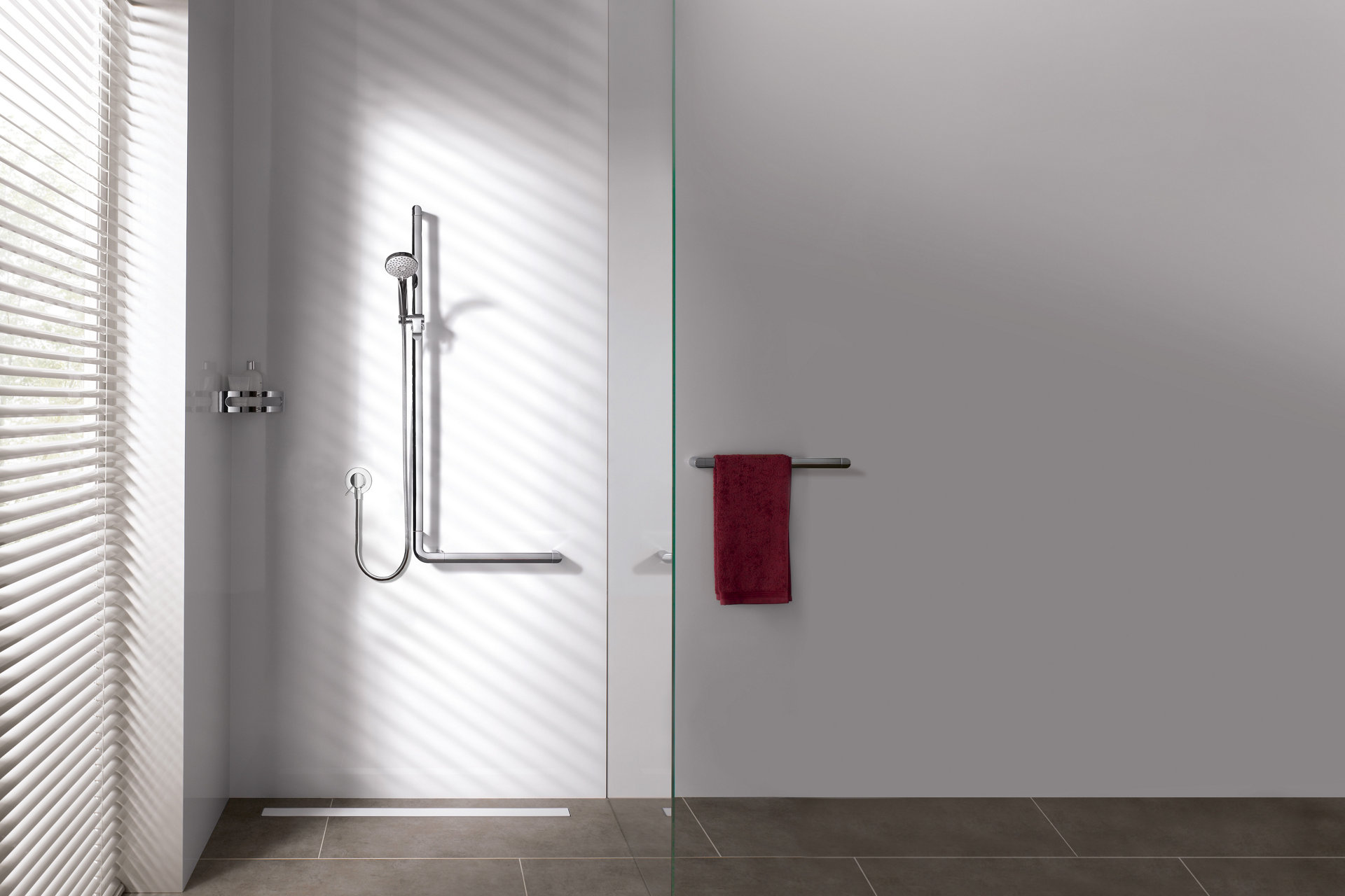 Elegance Relingsysteem met Handdouchehouder en Handdouche in de douche