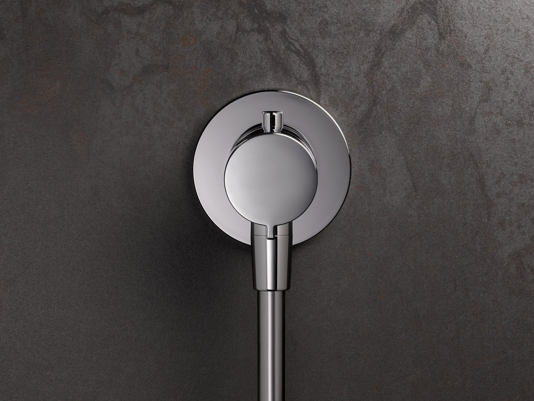 Frontansicht des IXMO Thermostat-Brausemischers, Unterputz, mit Schlauchanschluss und runder Rosette