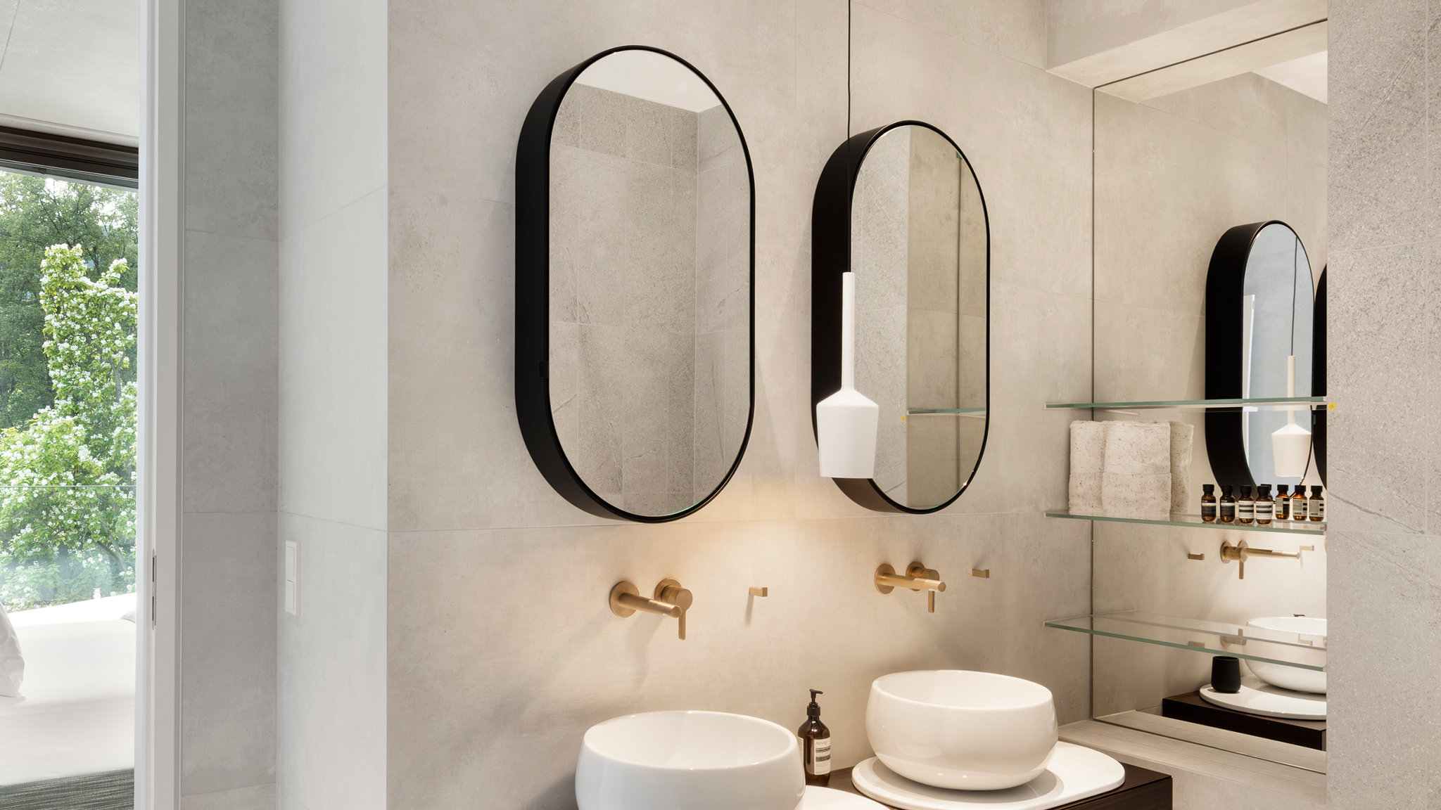 Waschtisch KEUCO Referenz Alea Resort mit EDITION 400 Waschtischarmatur in Bronze gebürstet