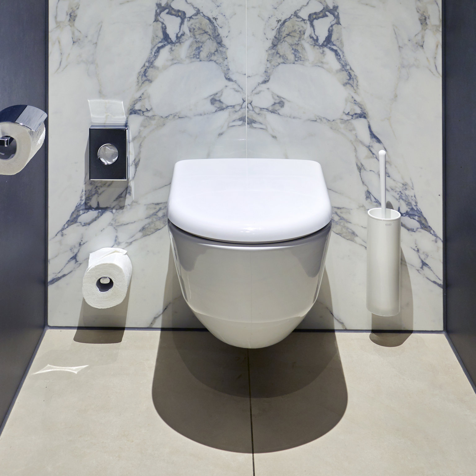 WC mit COLLECTION MOLL Accessoires im Hotel Le Meridien