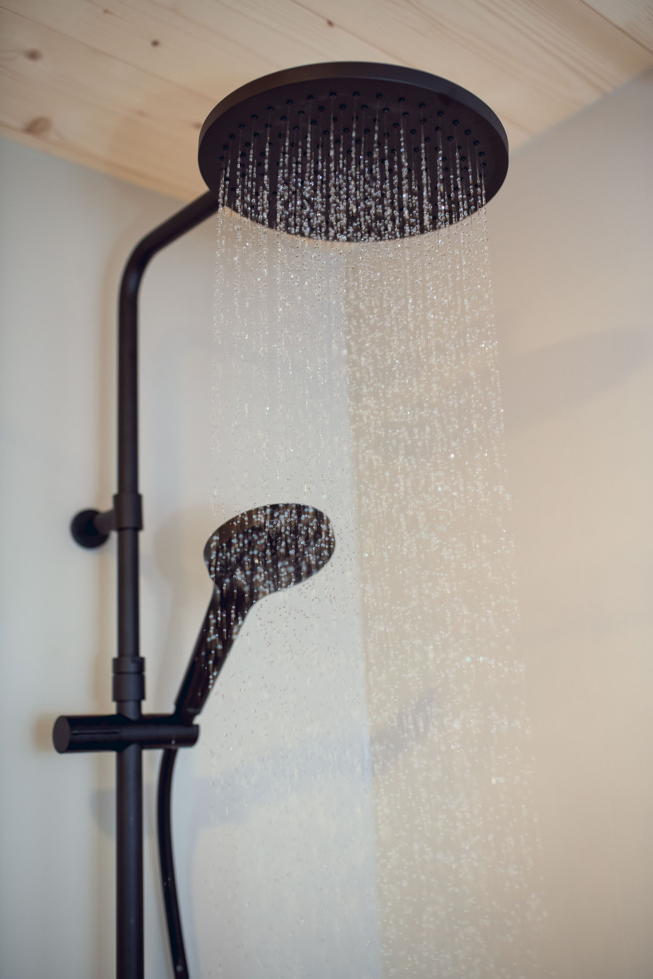 mlab design Ferienhaus im Nationalpark Eifel PLAN blue Duscharmatur