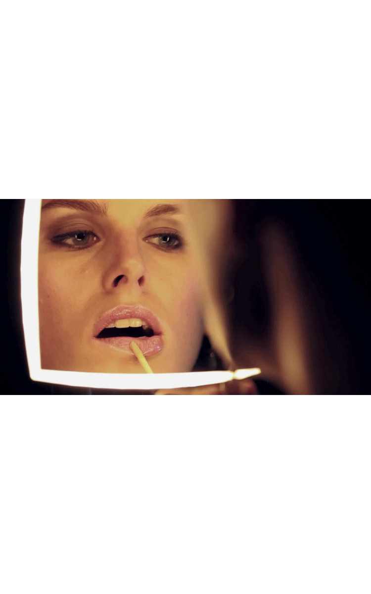 Miroir grossissant iLook_move pour un équipement de salle de bain parfait